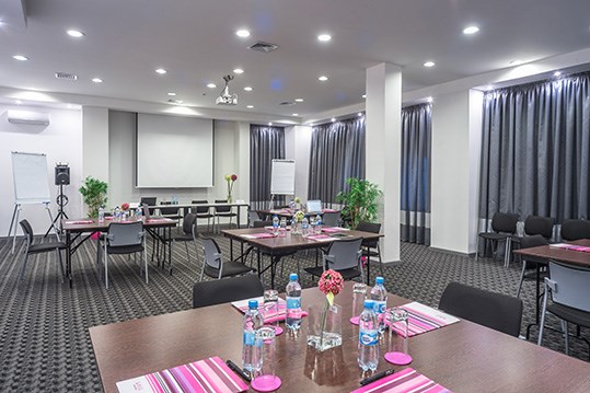 Конференц зал